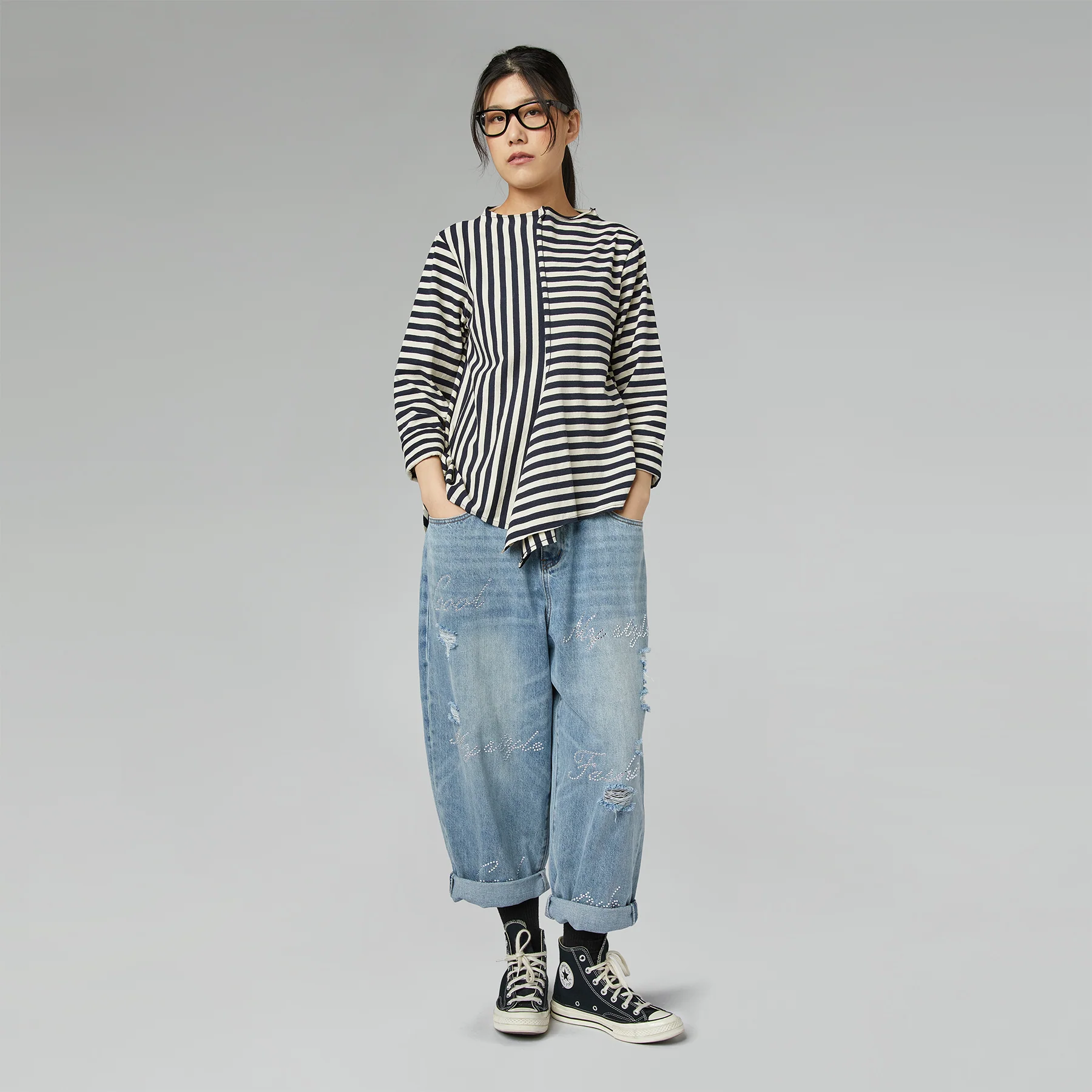 BAGGY JEANS WITH STRASS TEXT - Image 5