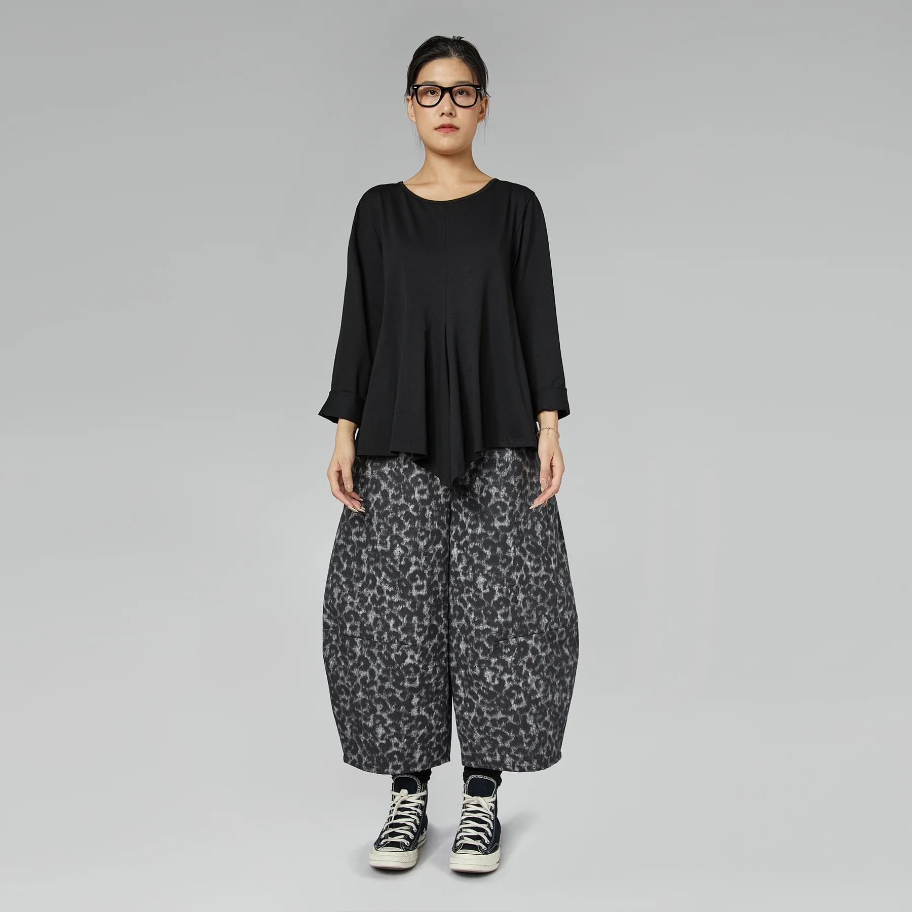 BALLOON TROUSERS IN LEOPARD PRINT - Image 3