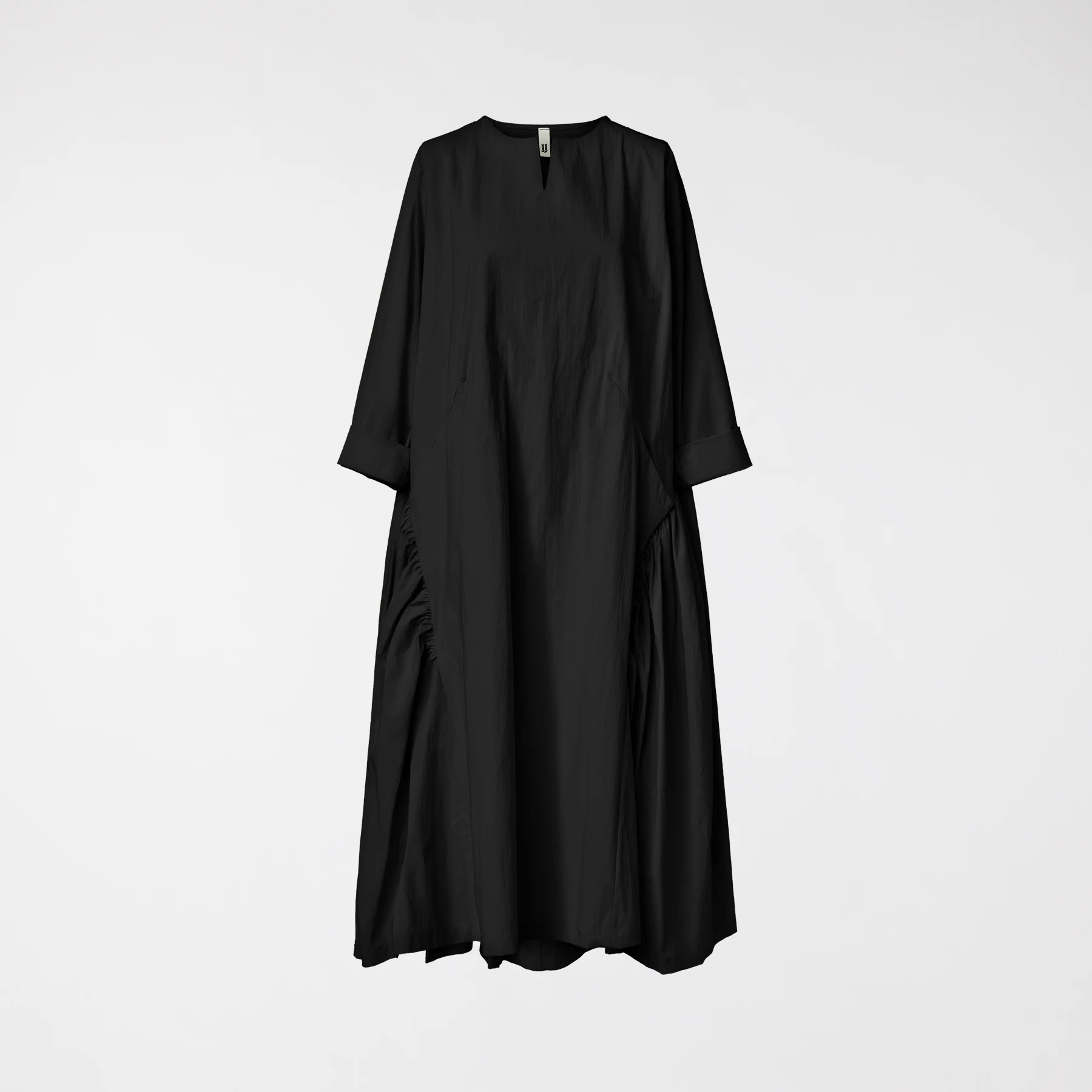 DRESS WITH PLEAT DETAIL BLACK