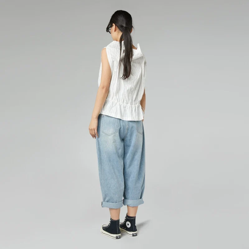 JEANS WITH POPPY EMBROIDERY - Image 3