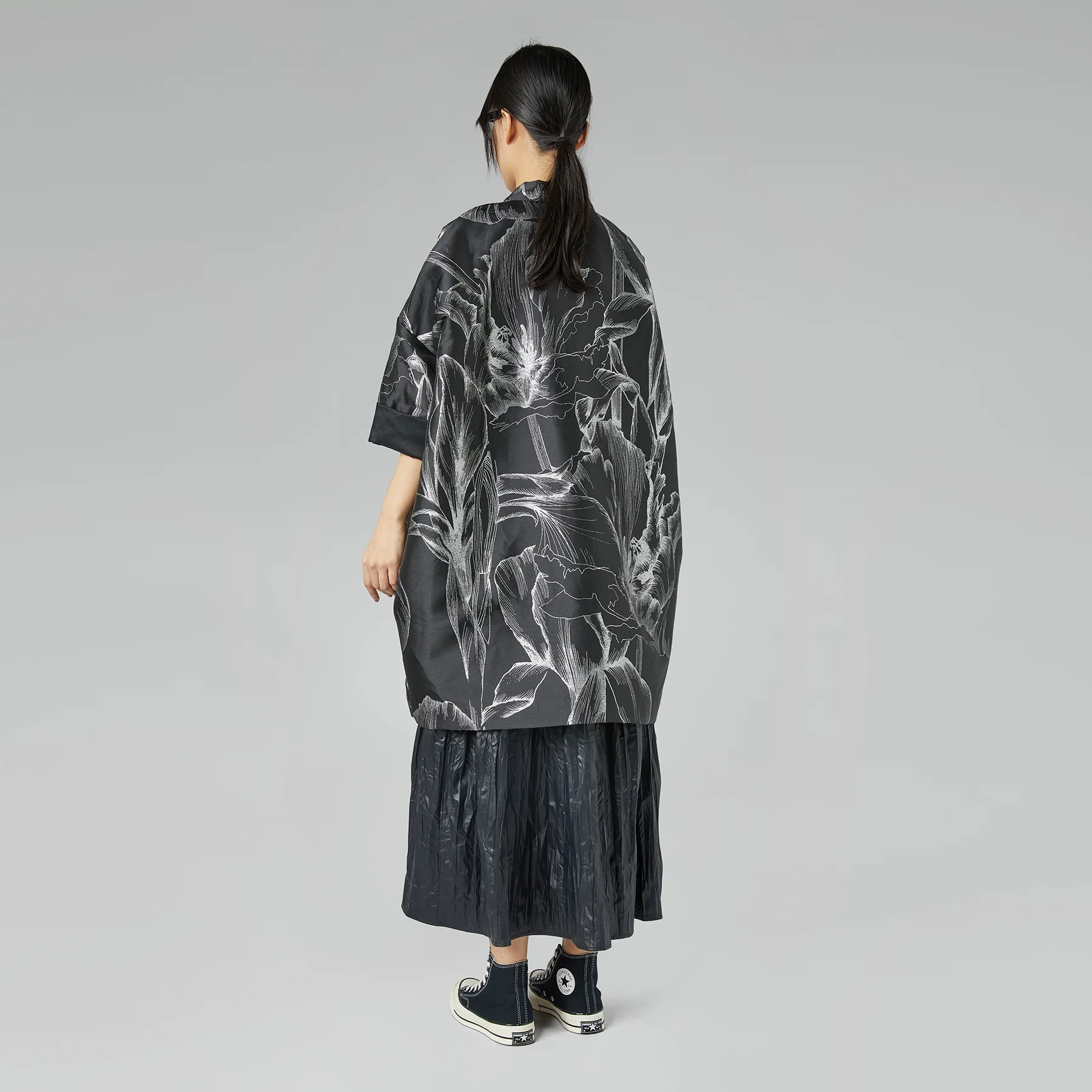 KIMONO JACKET WITH SILVER FLOWERS - Image 3