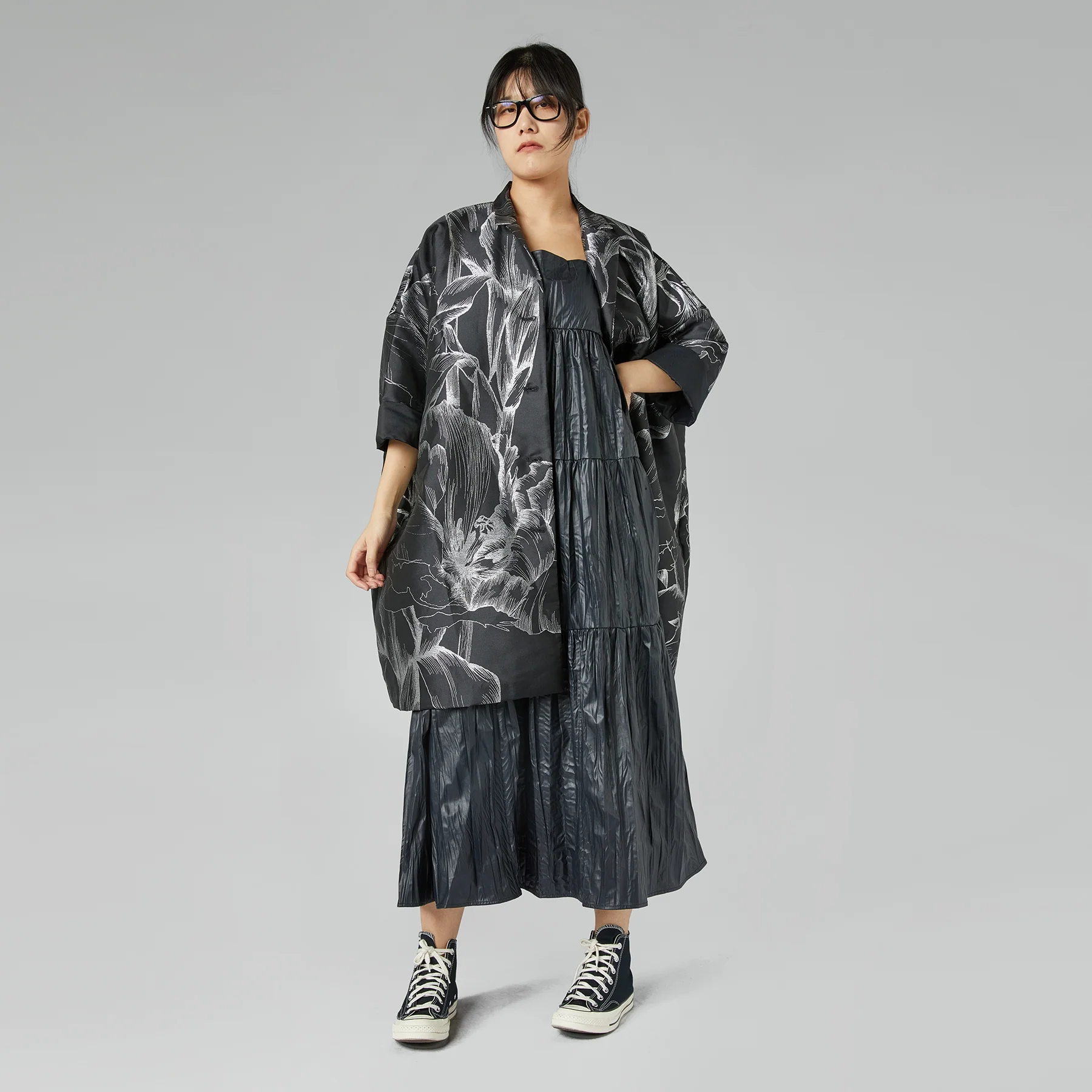 KIMONO JACKET WITH SILVER FLOWERS - Image 4