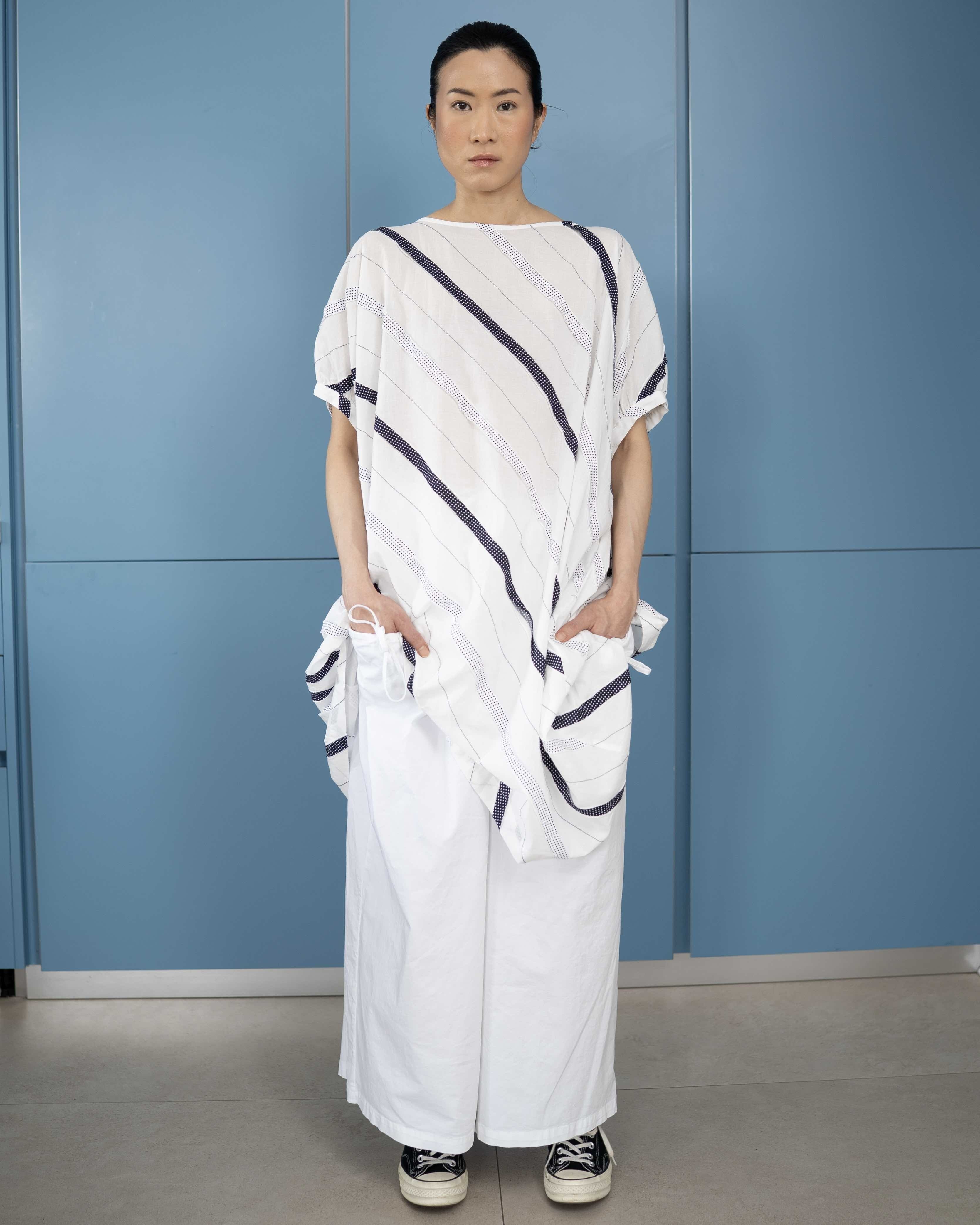 MAXI BLOUSE WITH APPLIED STRIPED PATTERN - Image 3
