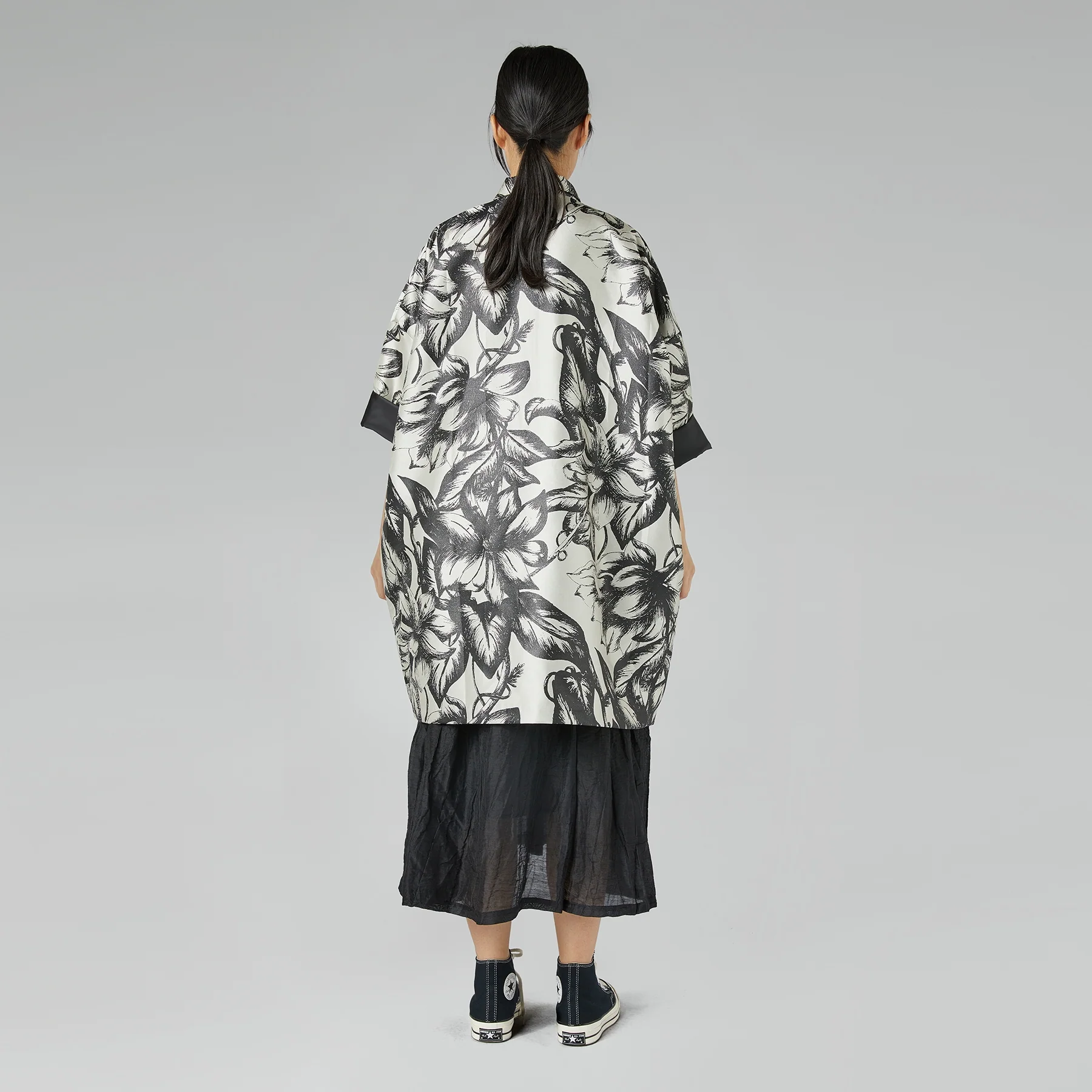 PEARLY KIMONO JACKET WITH FLOWERS - Image 4