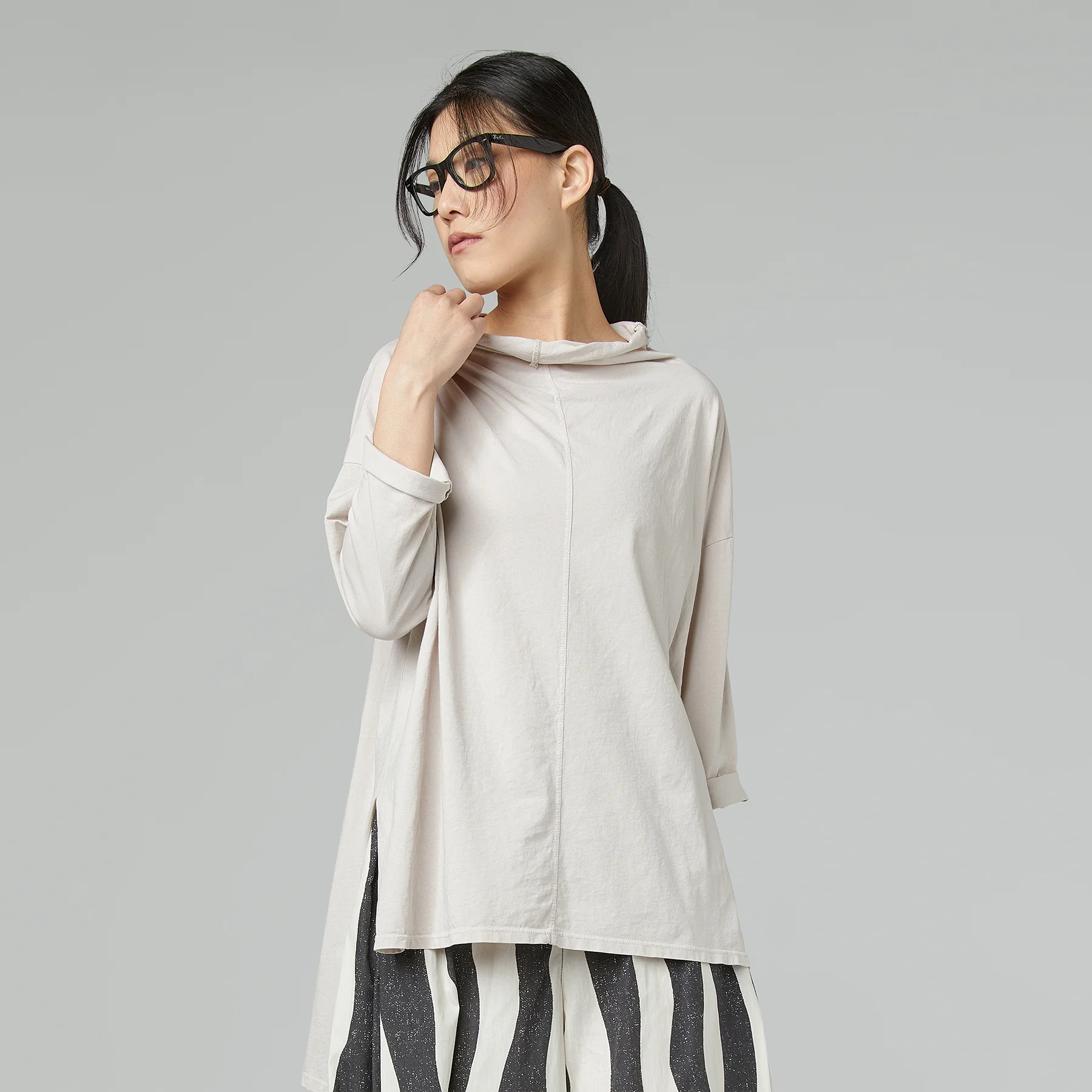 T-SHIRT WITH COLLAR BEIGE