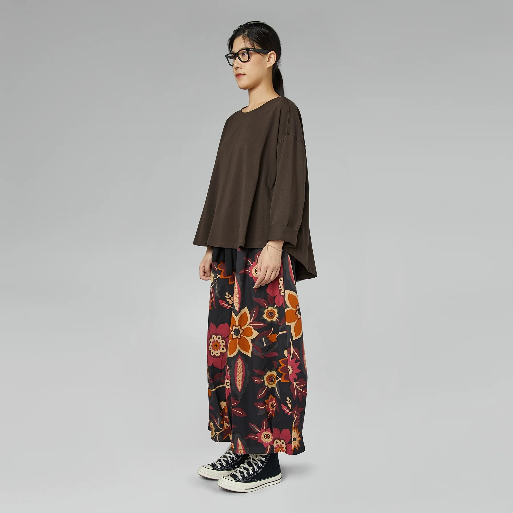 T-SHIRT WITH PLEATS ON THE BACK BROWN - Image 4