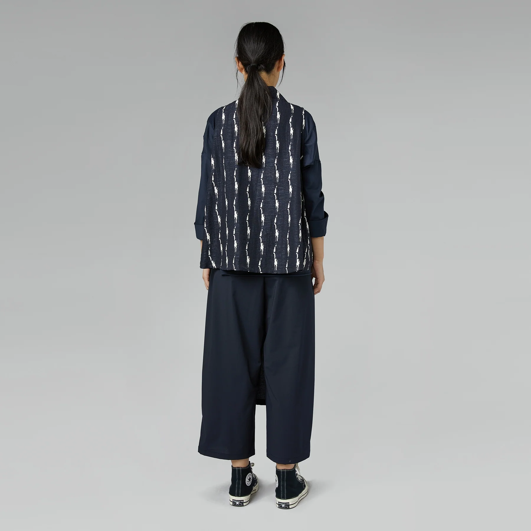VEST WITH STREAKS - Image 4